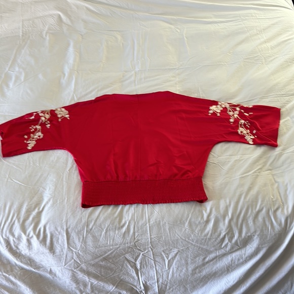 New York & Co. size M, Red silky blouse with cherry blossom embroidery - Picture 2 of 7